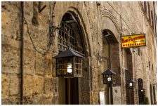 Pasticceria Lucia & Maria - Via S. Matteo, 75, 53037 San Gimignano SI, Italy
